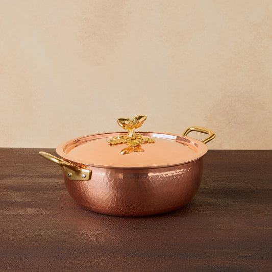 Hammered copper 3.5 Lt Chef Braiser lined with high purity tin applied by hand over fire and bronze handles, from Ruffoni Historia collection