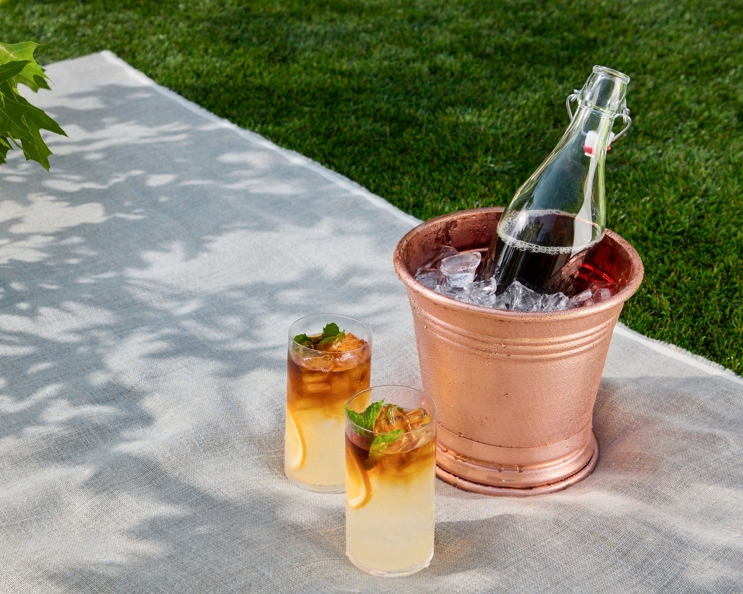 Hammered copper Round Wine Bucket from Ruffoni Historia collection