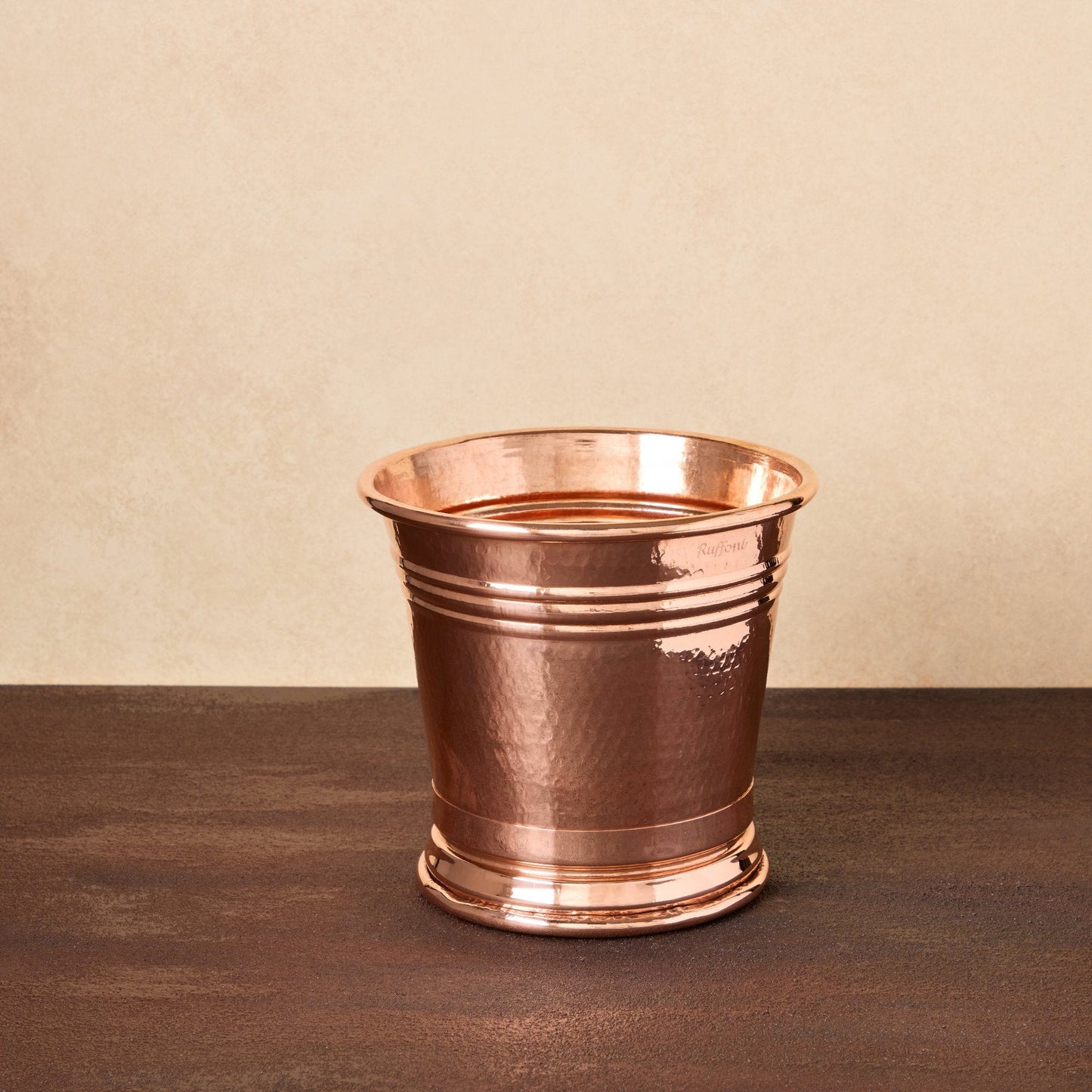 Hammered copper small wine bucket, from Ruffoni Historia collection
