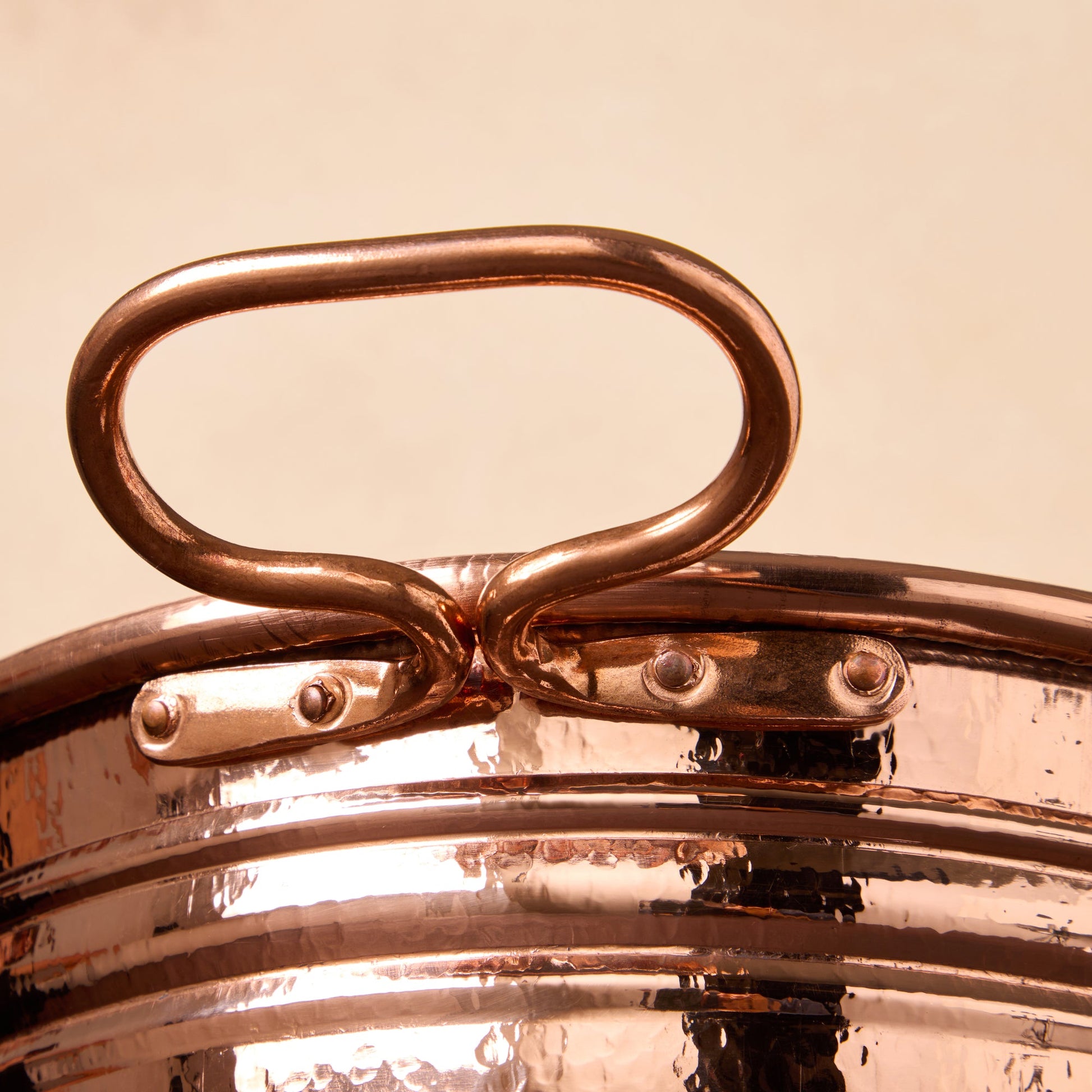 Hammered copper  Large Ice Bucket   and copper handles, from Ruffoni Historia collection