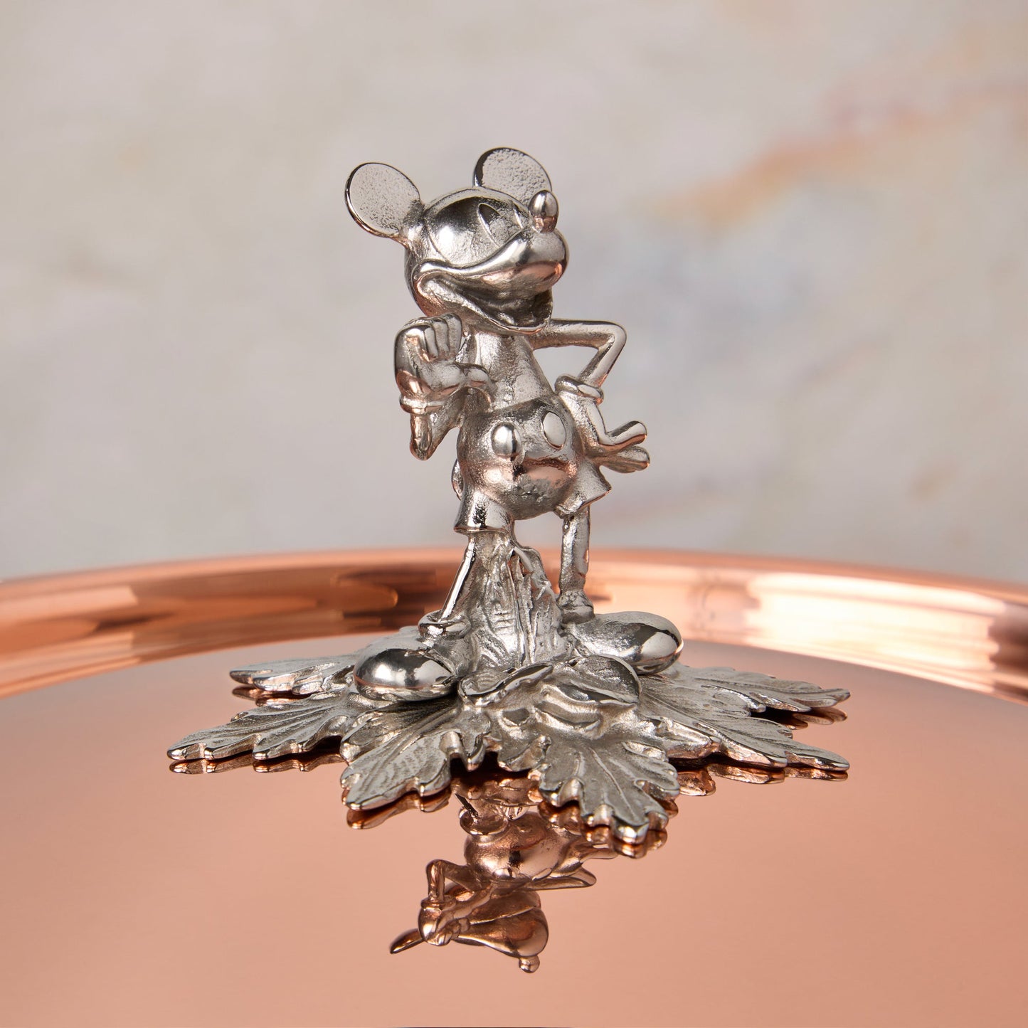 Disney x Ruffoni Opus Cupra - 8 qt stockpot decorated knob representing Mickey Mouse, by Ruffoni